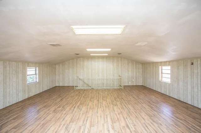 $240,000 | 910 Fm1842, Olton, TX 79064