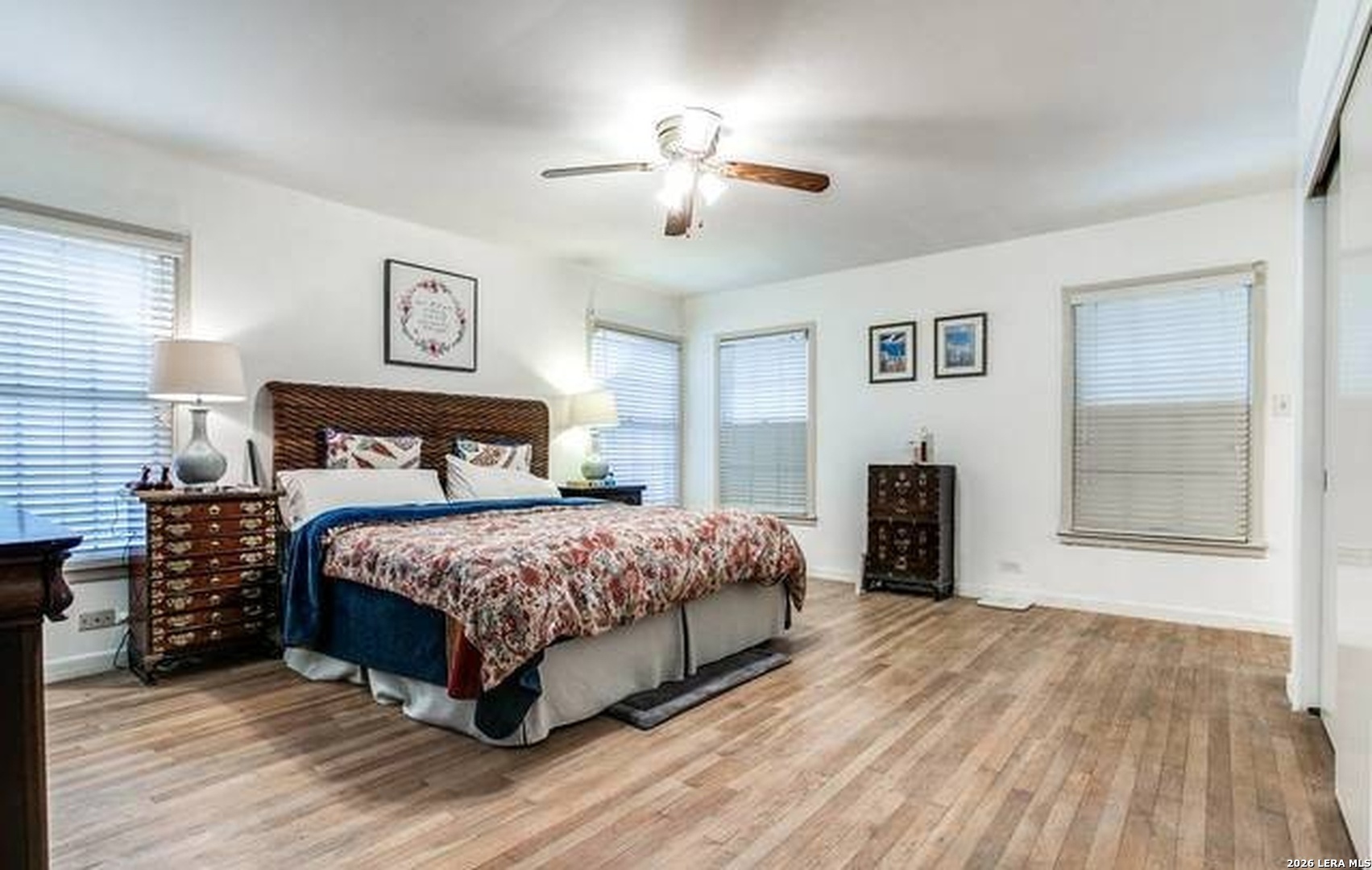 511 Exeter Road San Antonio, TX 78209 - Photo 9 of 17