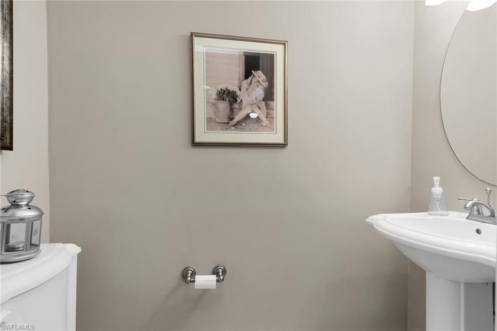 269 Sunrise Cay, Unit 4 Naples, FL 34114 - Photo 12 of 50