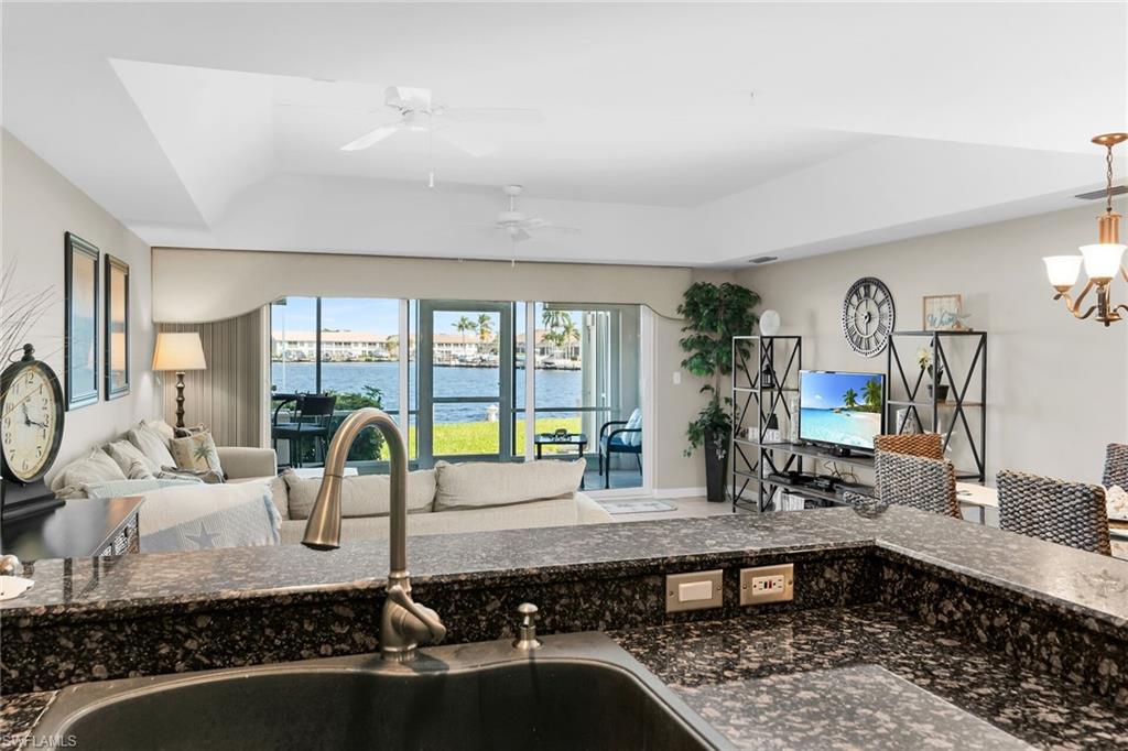 269 Sunrise Cay, Unit 4 Naples, FL 34114 - Photo 10 of 50