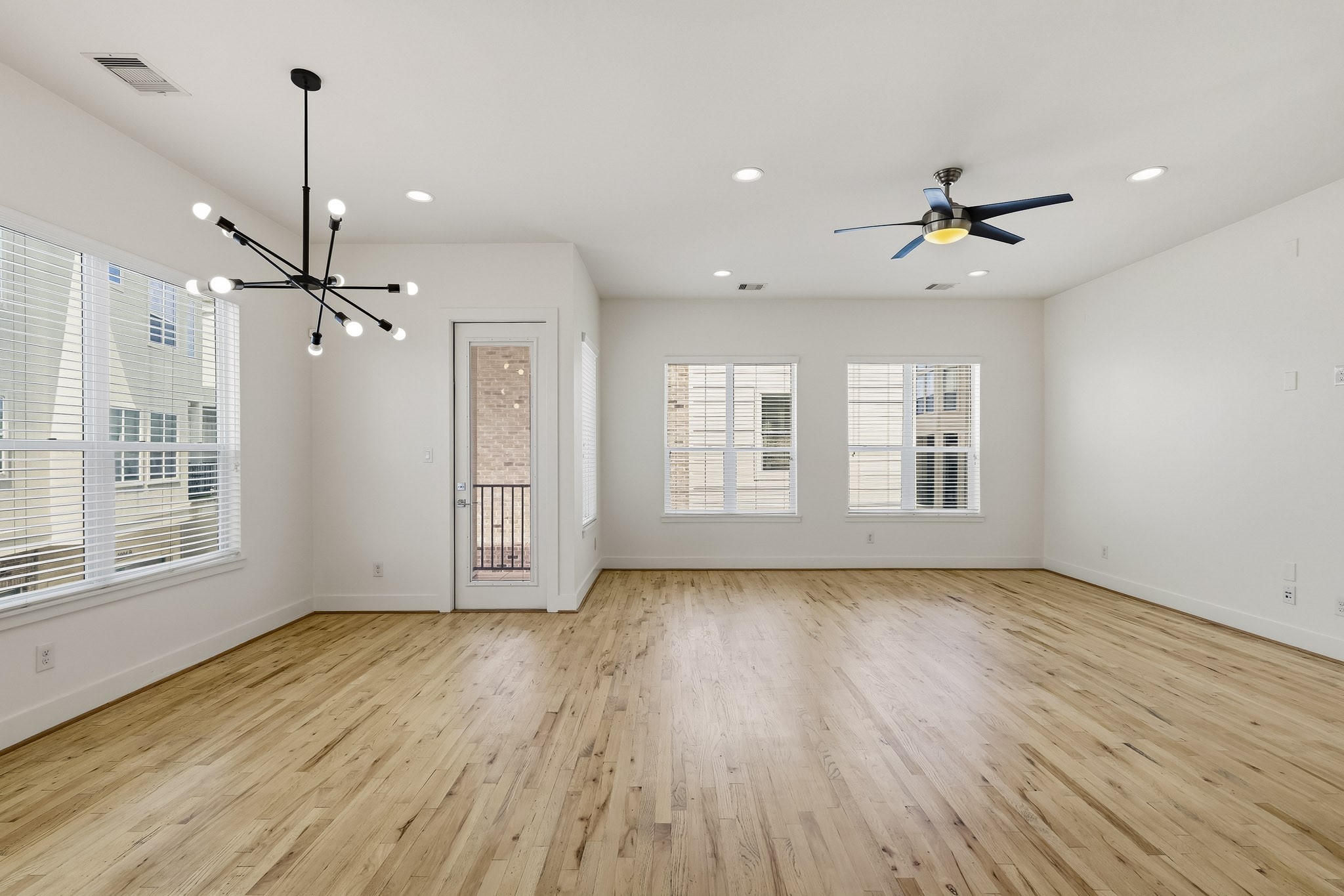 2004 Rosedale Street, Unit D Houston, TX 77004 - Photo 5 of 45 The open-concept layout brings the dining area and living room together, creating an easy flow for entertaining, everyday living and keeping everyone within sight.