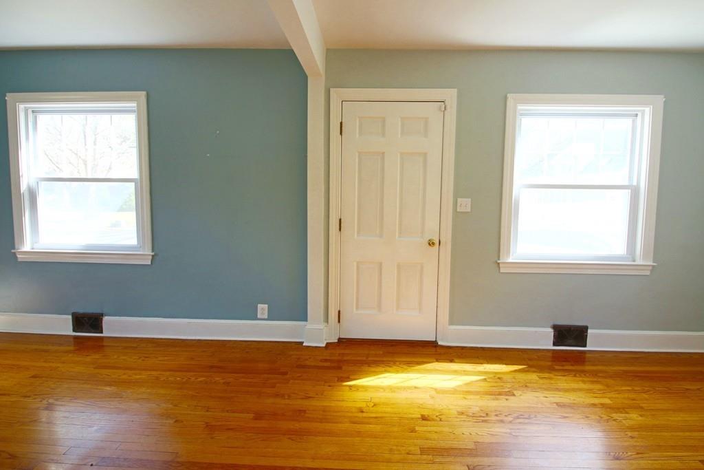 7 Freeman Road Salem, MA 01970 - Photo 4 of 29 Gallery Image 4