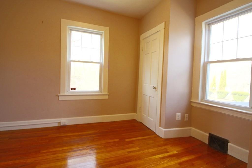 7 Freeman Road Salem, MA 01970 - Photo 10 of 29 Gallery Image 10