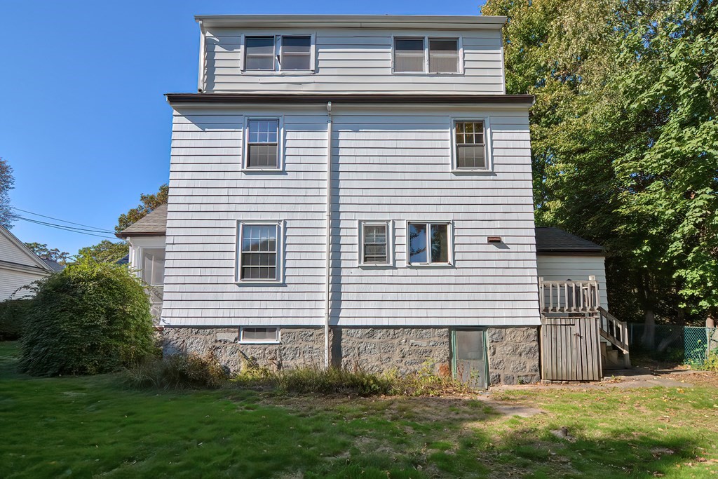 11 Celia Road Boston, MA 02132 - Photo 4 of 23 Gallery Image 4