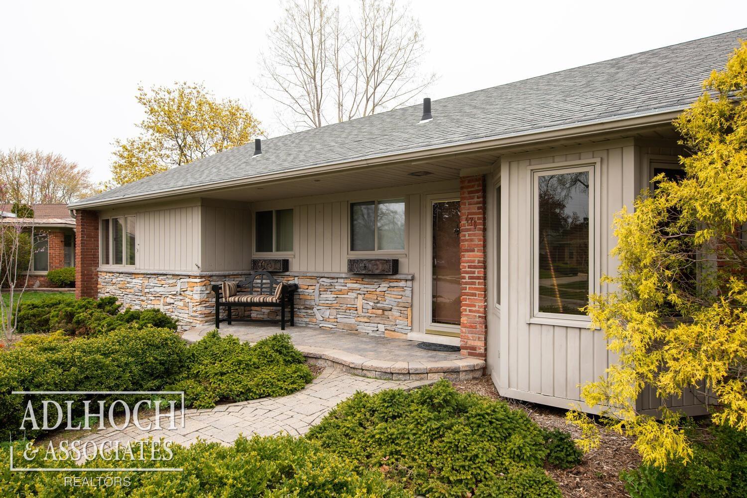 476 Shelbourne Road Grosse Pointe Farms, MI 48236 - Photo 4 of 30