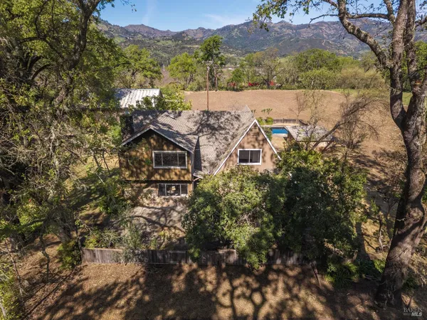 $1,695,000 | 4104 St Helena Highway, Calistoga, CA 94515