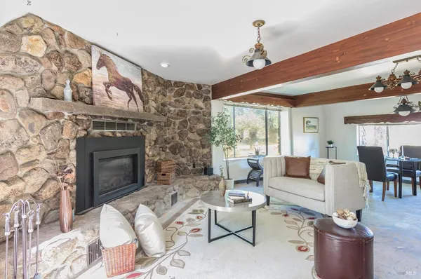 $1,695,000 | 4104 St Helena Highway, Calistoga, CA 94515