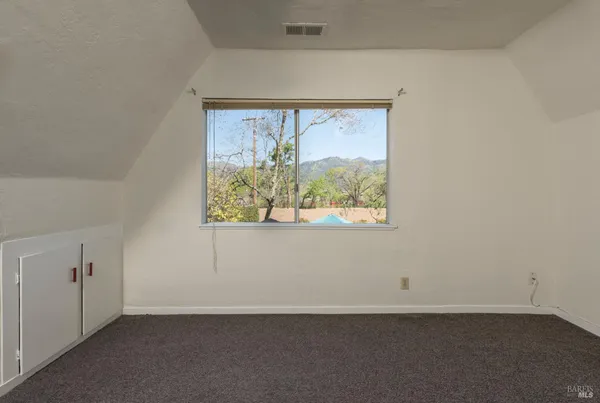 $1,695,000 | 4104 St Helena Highway, Calistoga, CA 94515