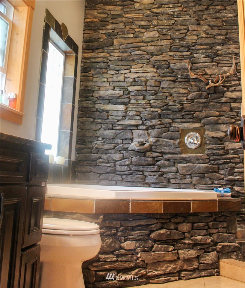 6870 Olalla Canyon Road Cashmere, WA 98815 - Photo 17 of 25 Gallery Image 17