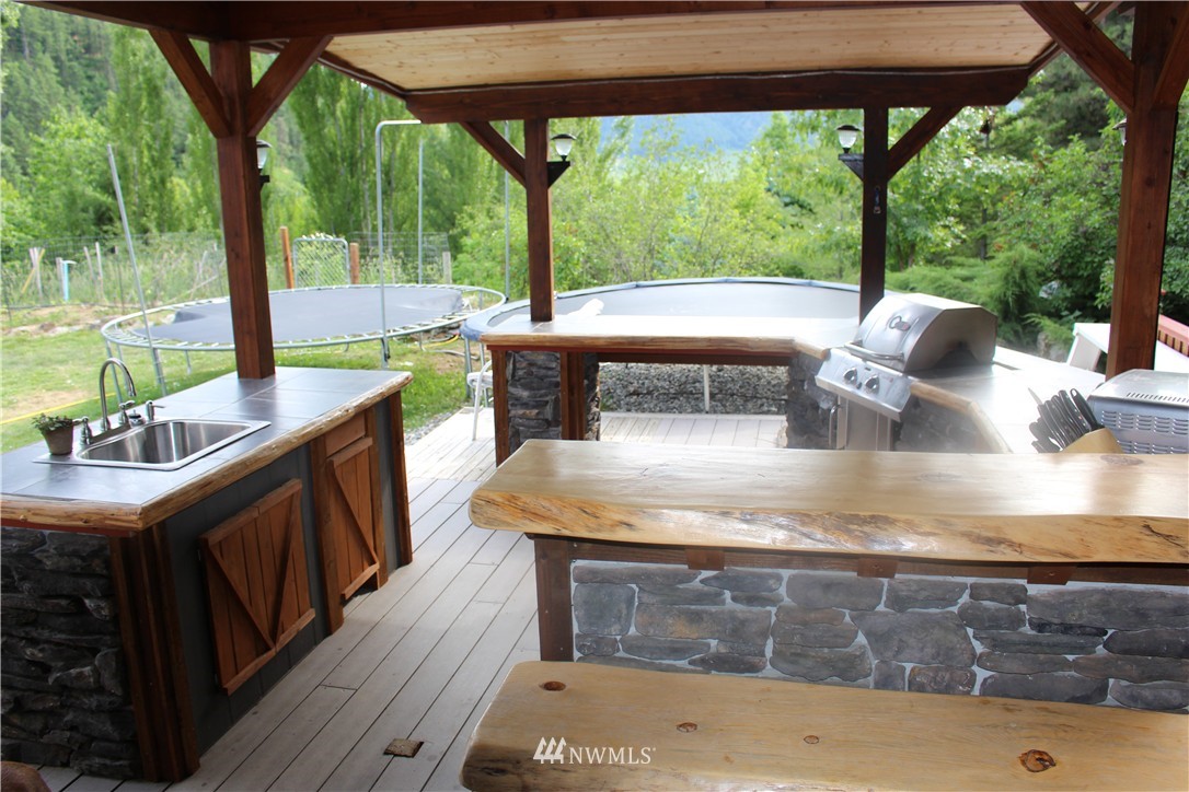 6870 Olalla Canyon Road Cashmere, WA 98815 - Photo 4 of 25 Gallery Image 4