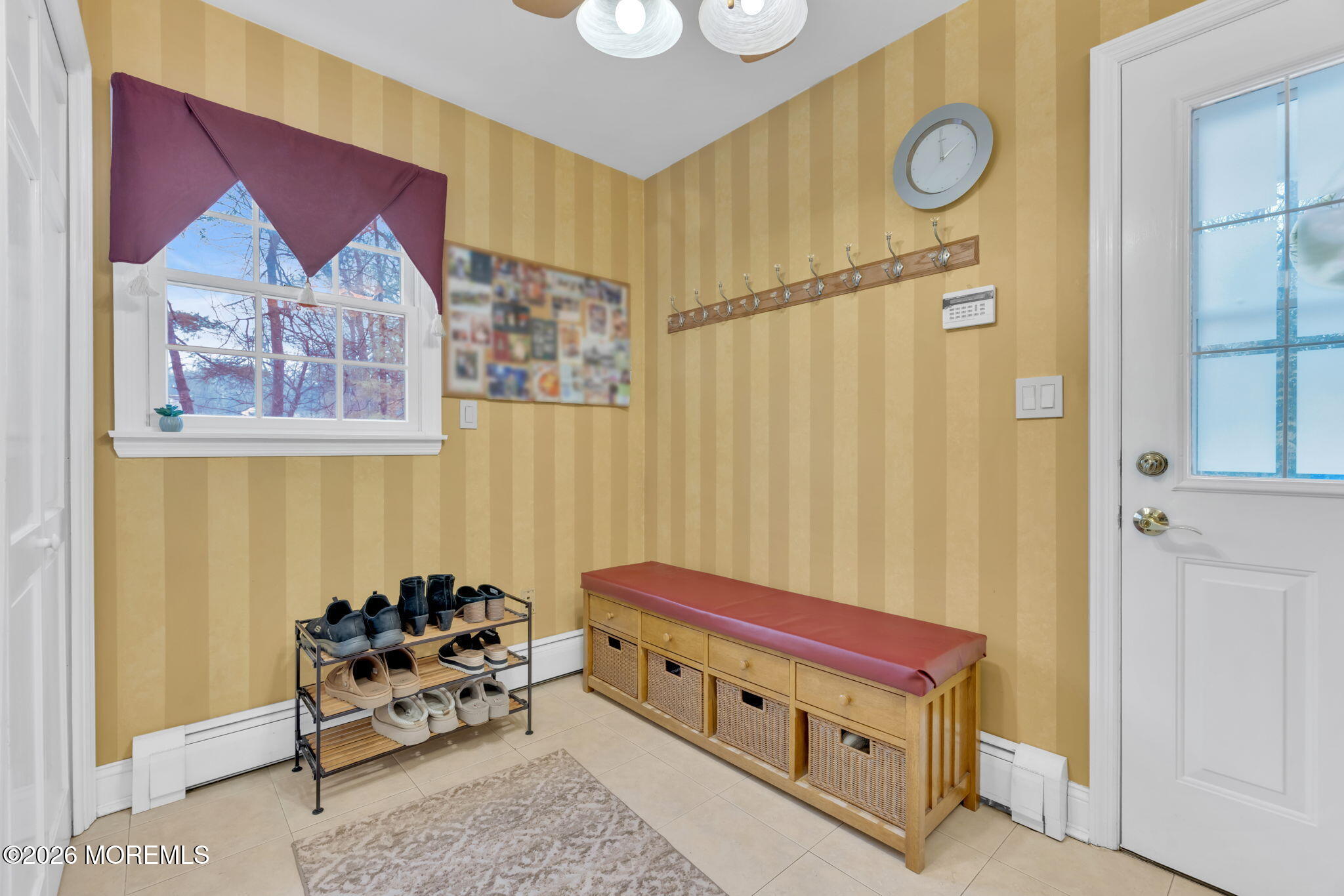 155 Meadow Road Clark, NJ 07066 - Photo 26 of 48 30-web-or-mls-2M1A0550