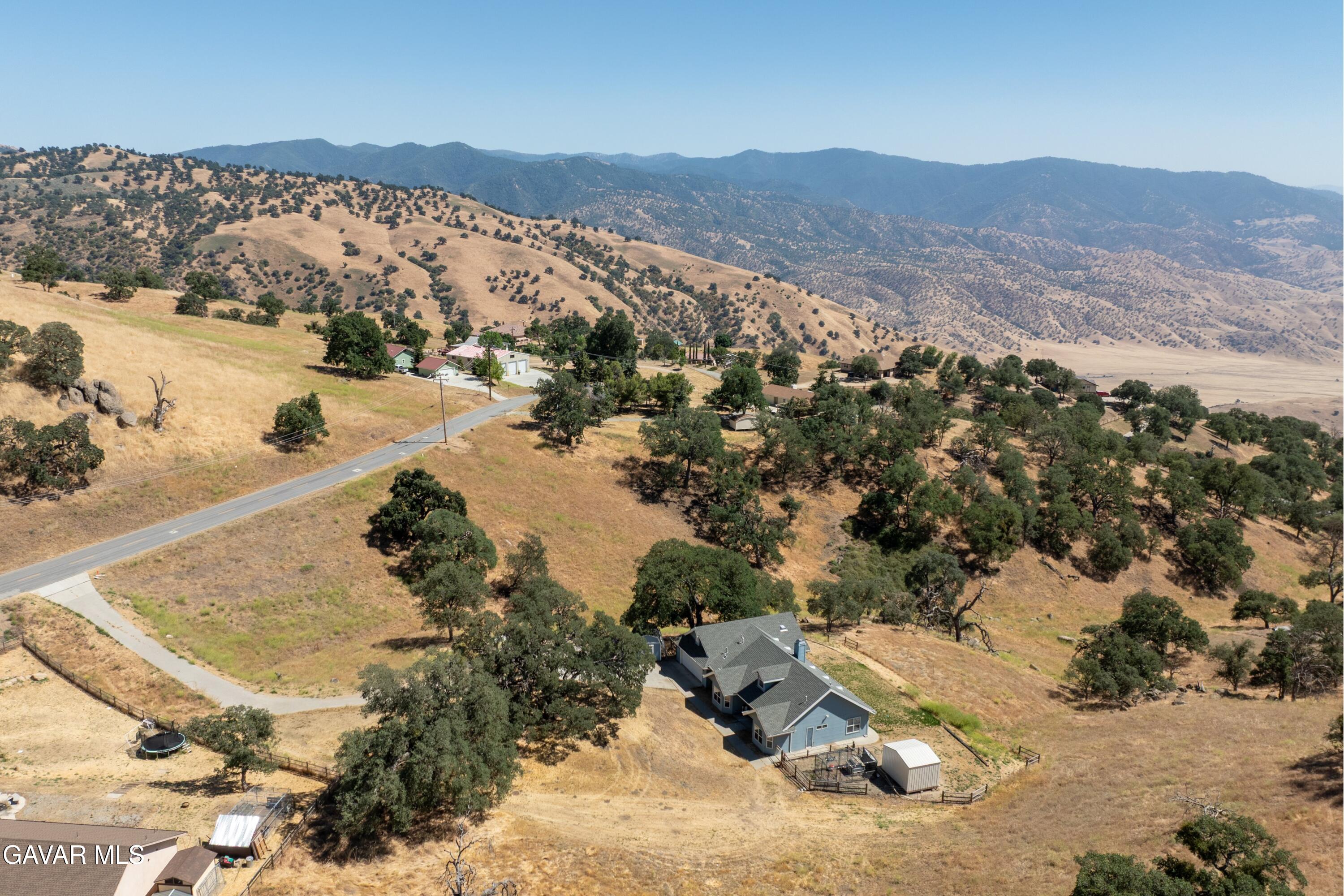 18515 Jacks Hill Road Tehachapi, CA 93561 - Photo 19 of 27 20-DJI_0077-HDR-Edit-2