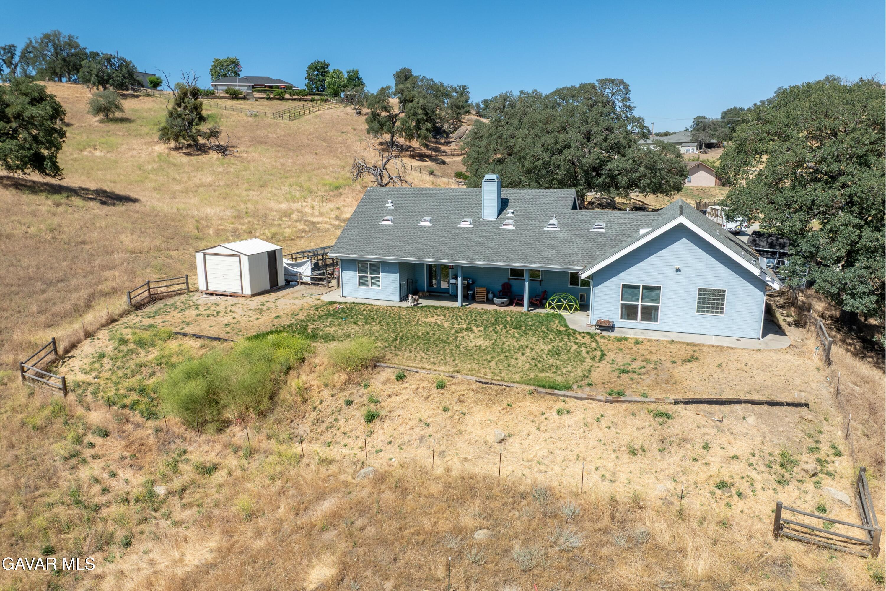 18515 Jacks Hill Road Tehachapi, CA 93561 - Photo 23 of 27 23-DJI_0086-HDR