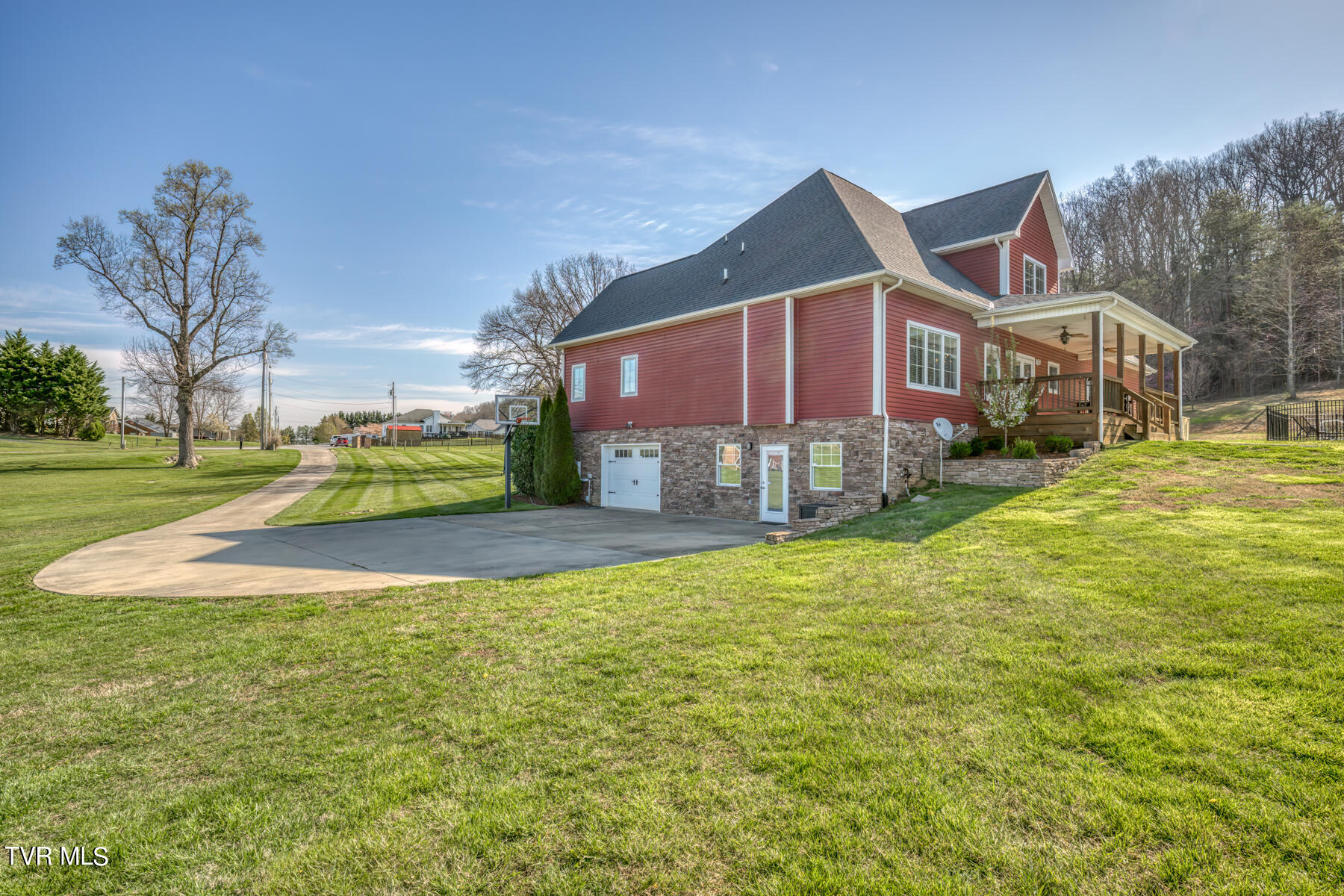 157 Ruby R Court Jonesborough, TN 37659 - Photo 2 of 109 157 Ruby R Ct 2