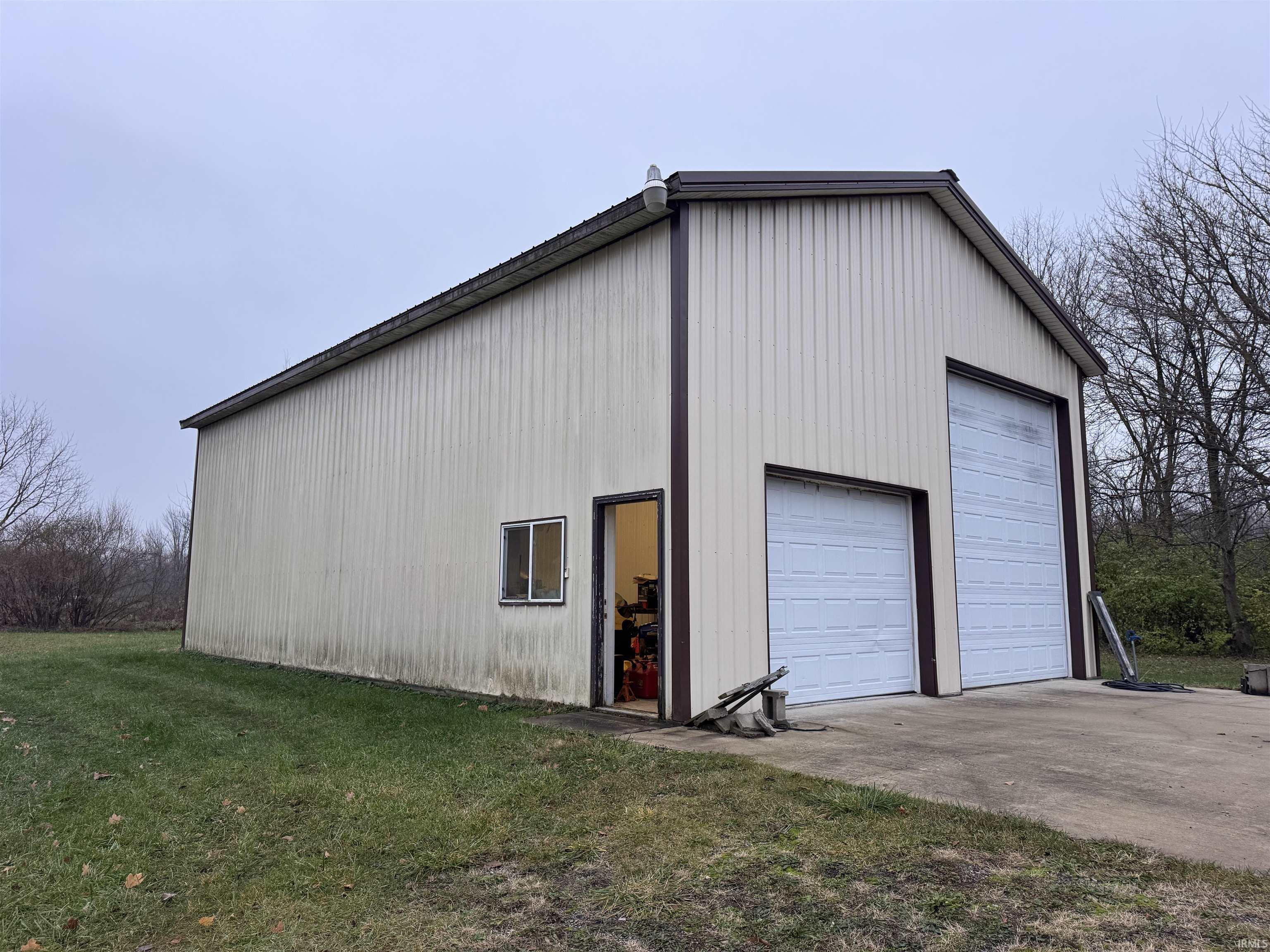 66110 Oak Road Lakeville, IN 46536 - Photo 23 of 36