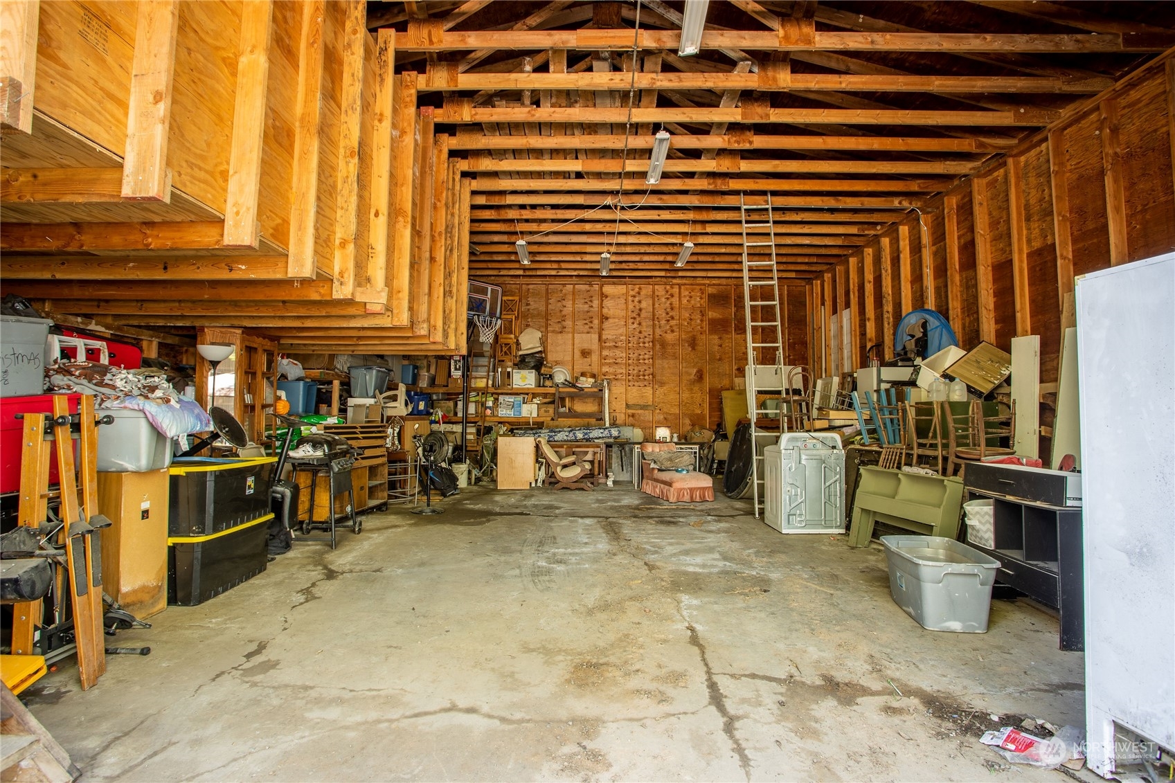 411 Zandecki Road Chehalis, WA 98532 - Photo 30 of 40 a view of storage and utility room