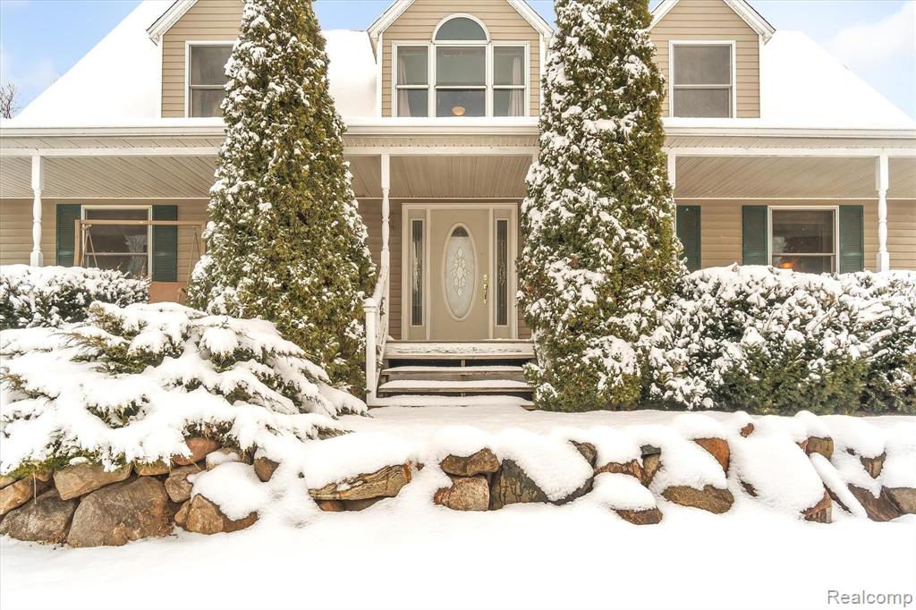 9344 Antcliff Road Howell, MI 48855 - Photo 2 of 43 Gallery Image 2
