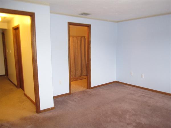 391 Providence Road, Unit E Grafton, MA 01560 - Photo 9 of 22 Gallery Image 9