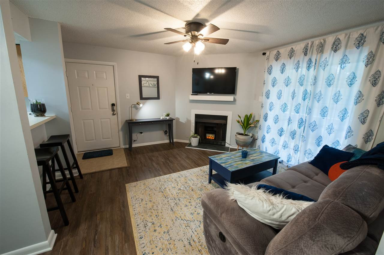 3700 Chimney Ridge Place, Unit 8 Durham, NC 27713 - Photo 6 of 29 Living Room