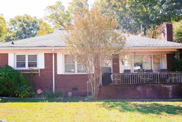 $255,000 | 2507 Poinsett Highway, Greenville, SC 29617