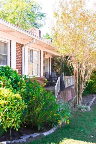 $255,000 | 2507 Poinsett Highway, Greenville, SC 29617