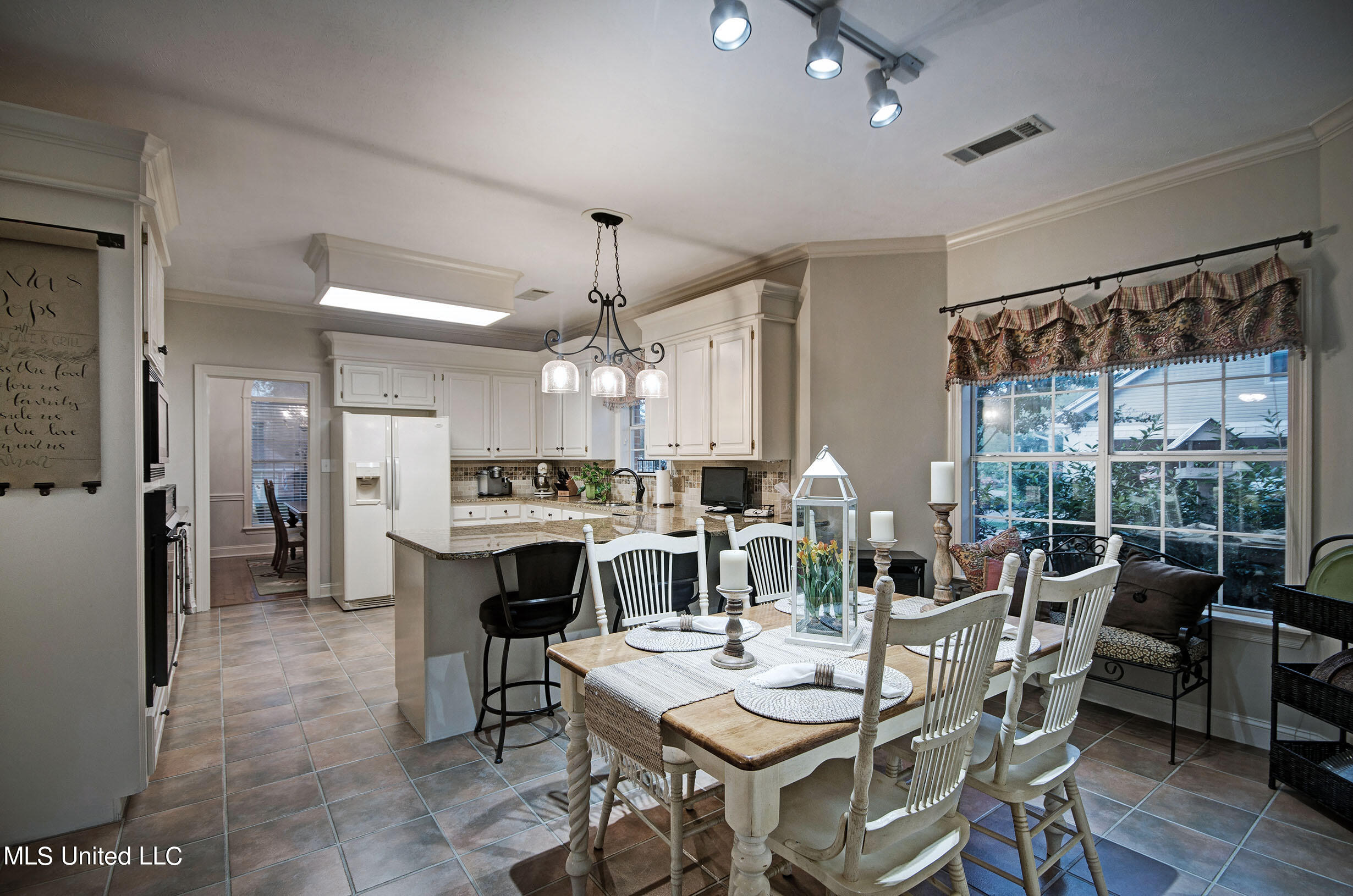 518 Ridge Circle Brandon, MS 39047 - Photo 11 of 51 IMGP6742_3_4