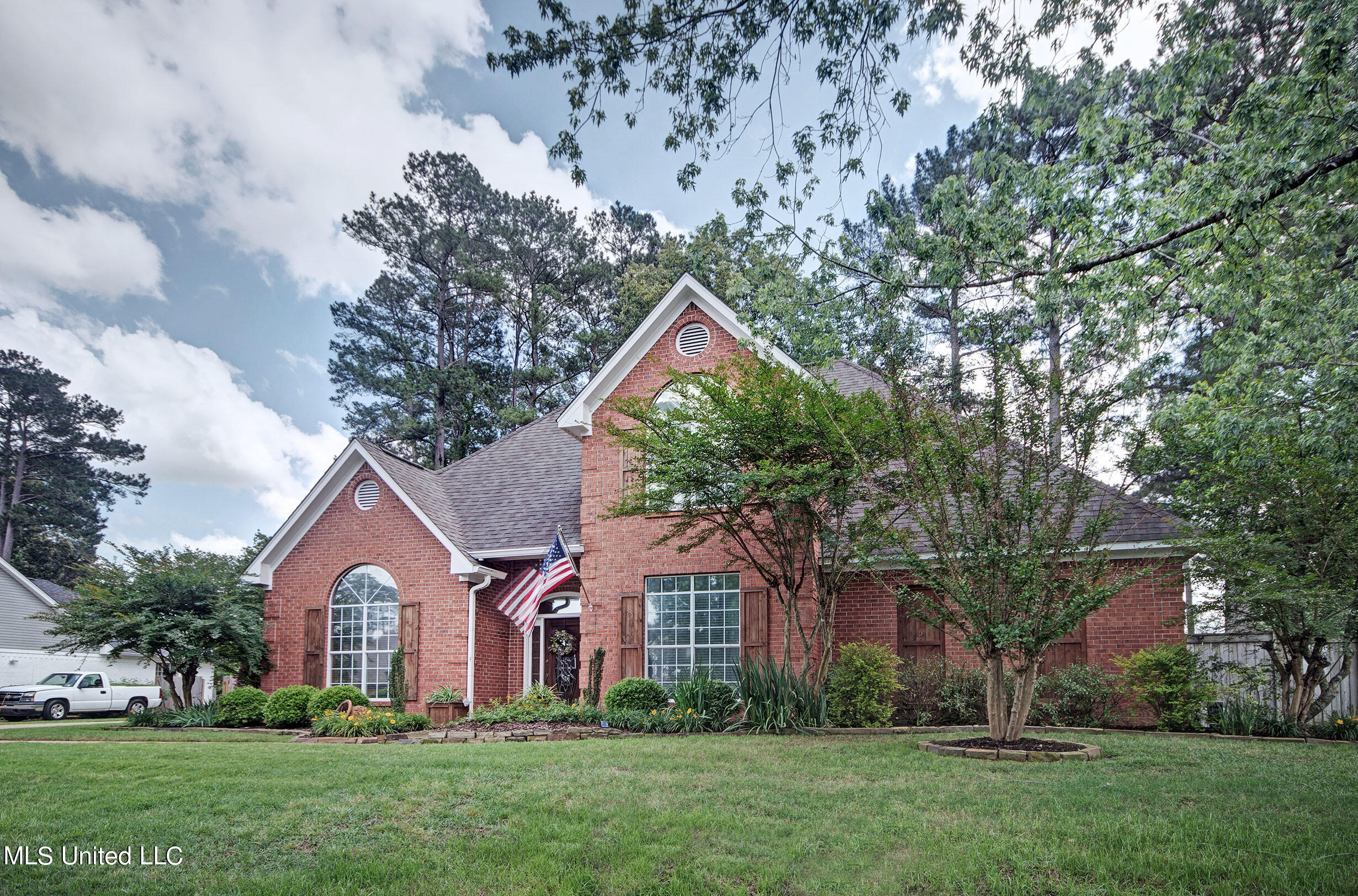 518 Ridge Circle Brandon, MS 39047 - Photo 3 of 51 IMGP7242_3_4
