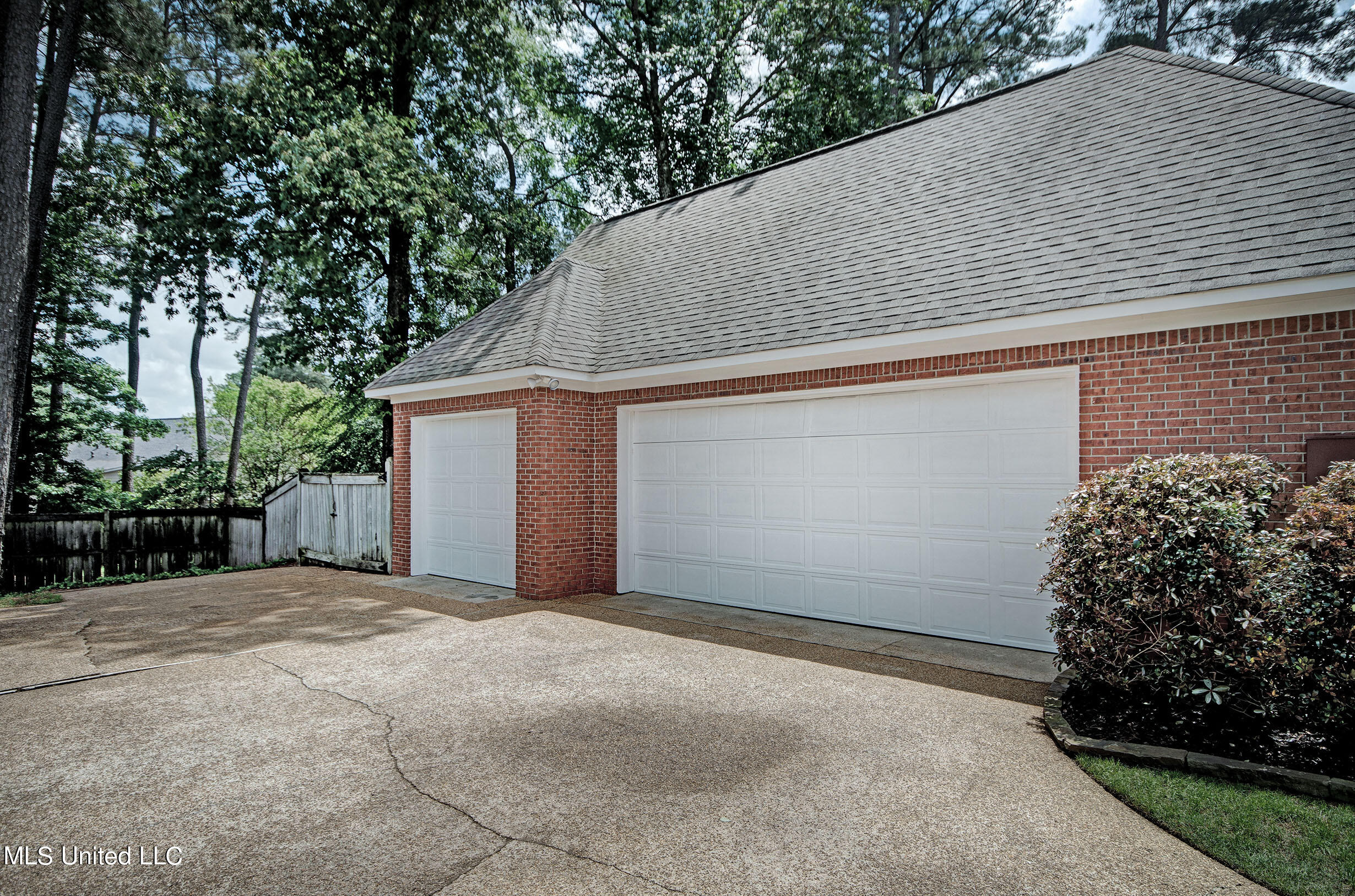 518 Ridge Circle Brandon, MS 39047 - Photo 6 of 51 IMGP7335_6_7