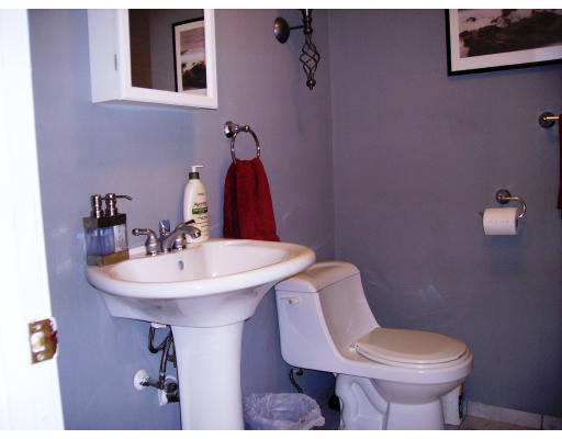 100 E Roper Street, Unit E Lowell, MA 01852 - Photo 8 of 10 Gallery Image 8