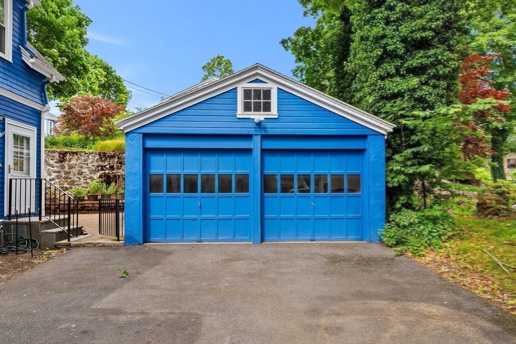 9 Sheridan Road Swampscott, MA 01907 - Photo 2 of 41