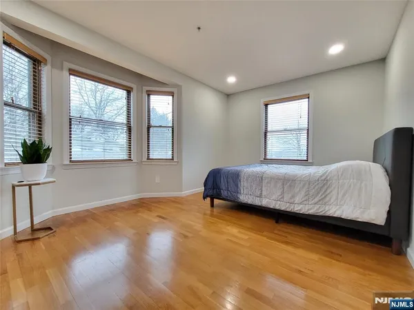 $2,550 | 45 East Palisades Boulevard, Unit 4, Palisades Park, NJ 07650