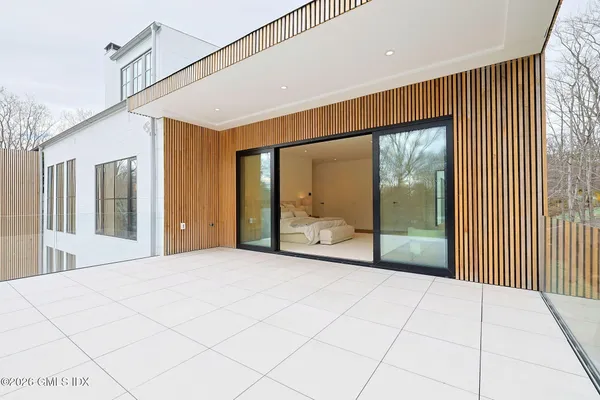 $11,750,000 | 41 Mohawk Lane, Greenwich, CT 06831