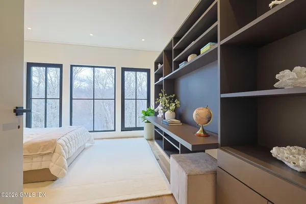 $11,750,000 | 41 Mohawk Lane, Greenwich, CT 06831