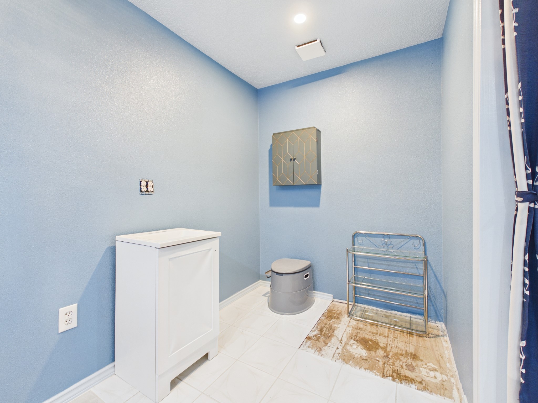 Bathroom area- Composting toilet, shower area ready to complete! on Bedroom side.