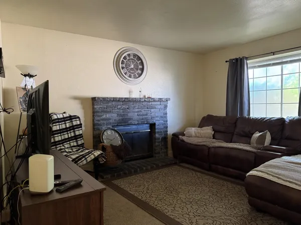 $399,888 | 8763 Sunny Breeze Way, Sacramento, CA 95828