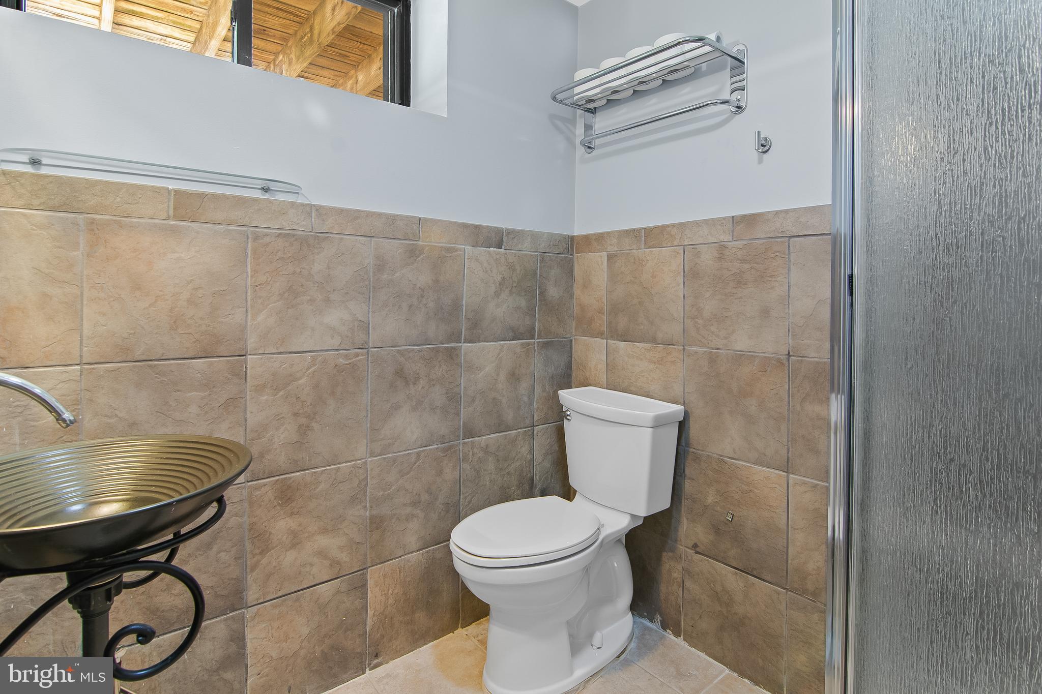 6105 Ivymount Road Baltimore, MD 21209 - Photo 20 of 35