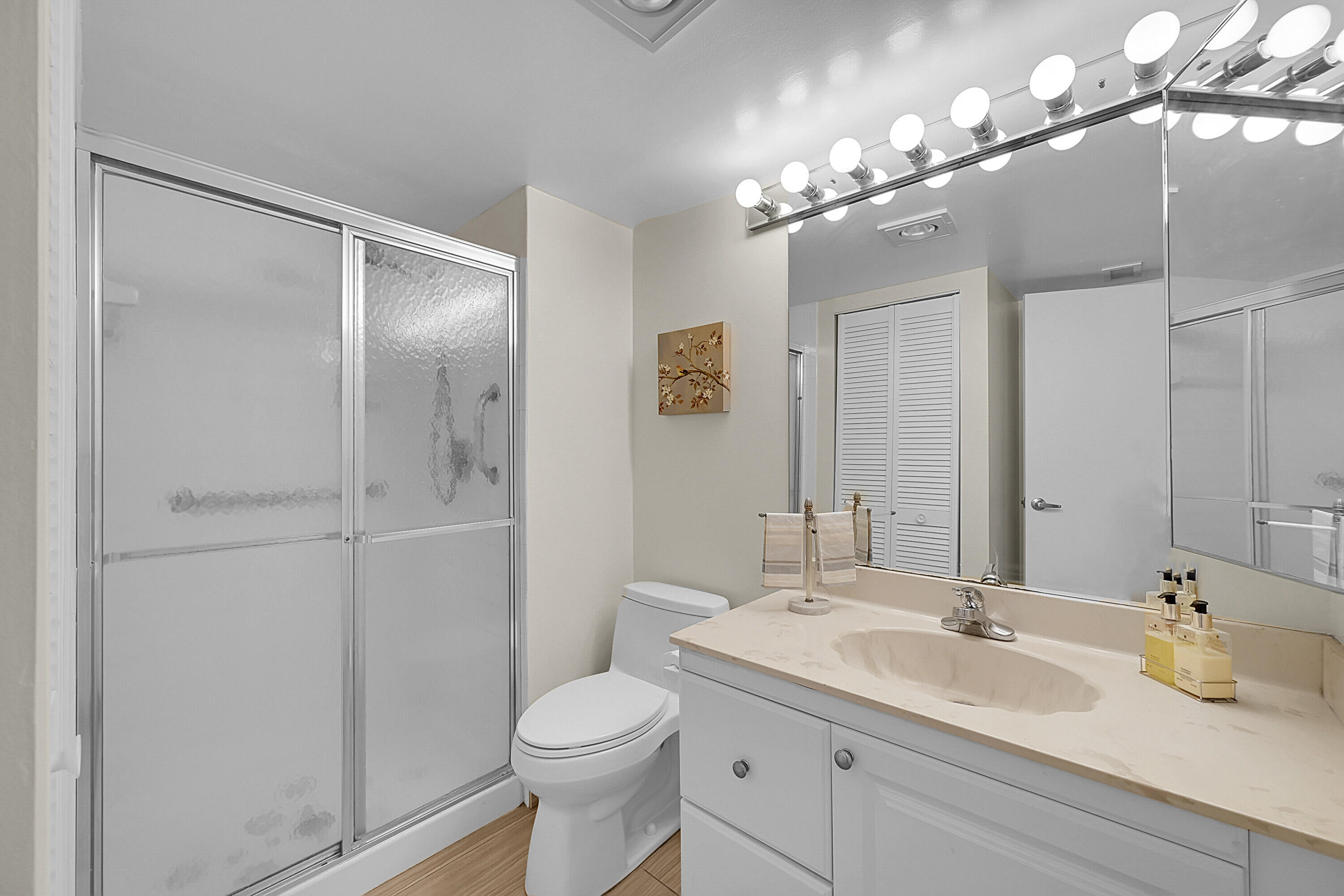 9261 Vista Del Lago, Unit A Boca Raton, FL 33428 - Photo 19 of 25 20_bathroom 2