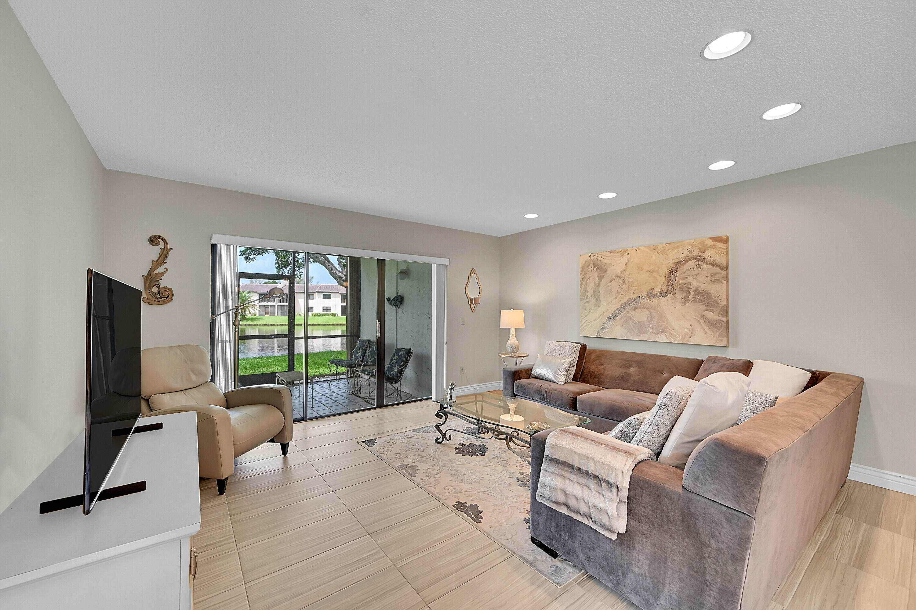 9261 Vista Del Lago, Unit A Boca Raton, FL 33428 - Photo 5 of 25 06_52812 (6)