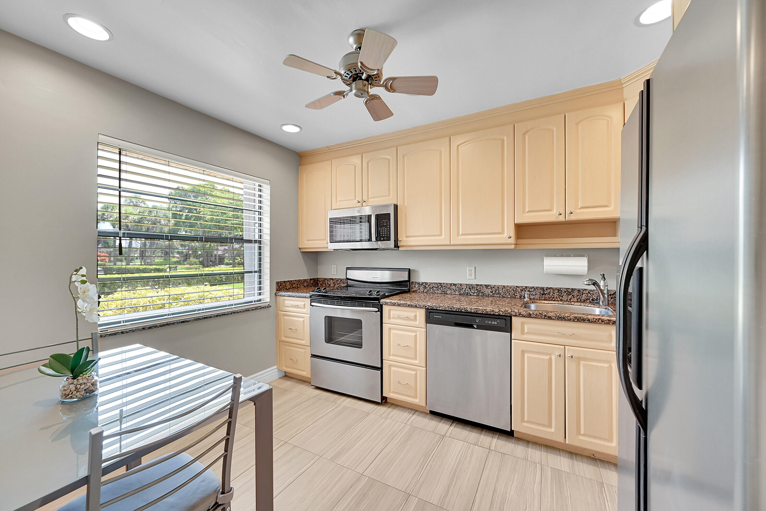 9261 Vista Del Lago, Unit A Boca Raton, FL 33428 - Photo 8 of 25 09_52812 (9)