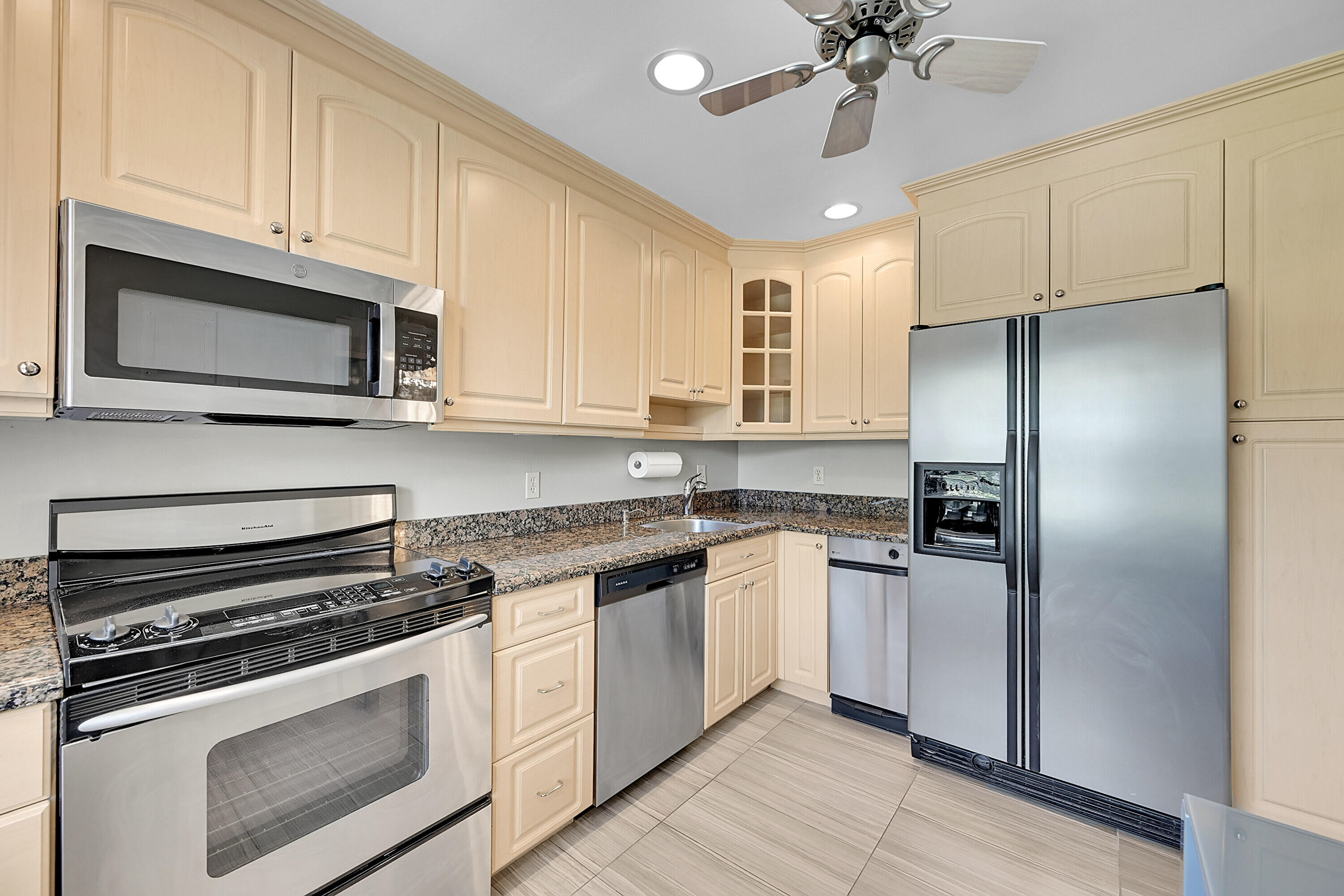 9261 Vista Del Lago, Unit A Boca Raton, FL 33428 - Photo 9 of 25 10_52812 (10)