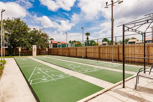 a view of a tennis court
