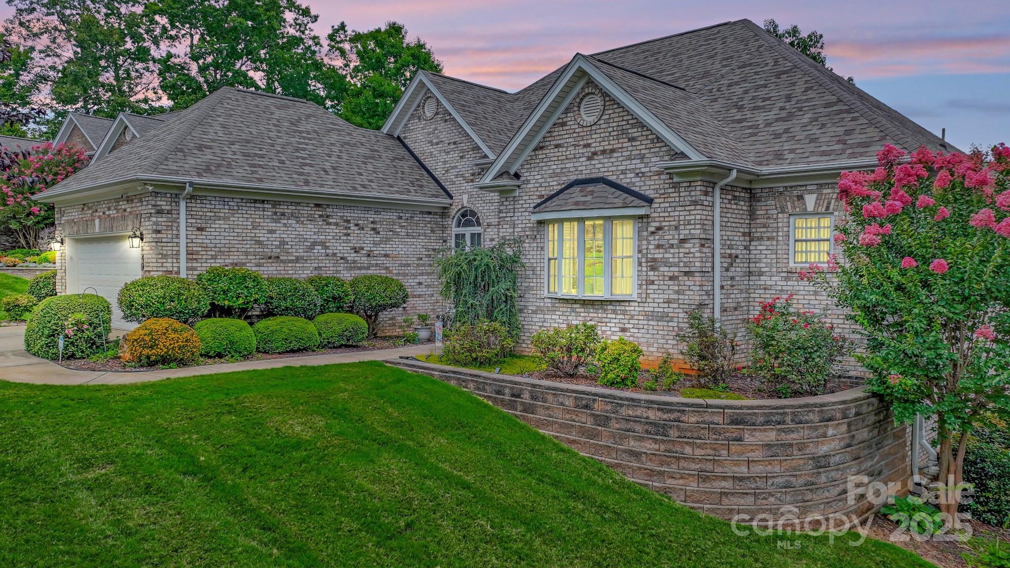 49 Scenic Ridge Drive, Unit 4 Hickory, NC 28601 - Photo 2 of 37 Gallery Image 2