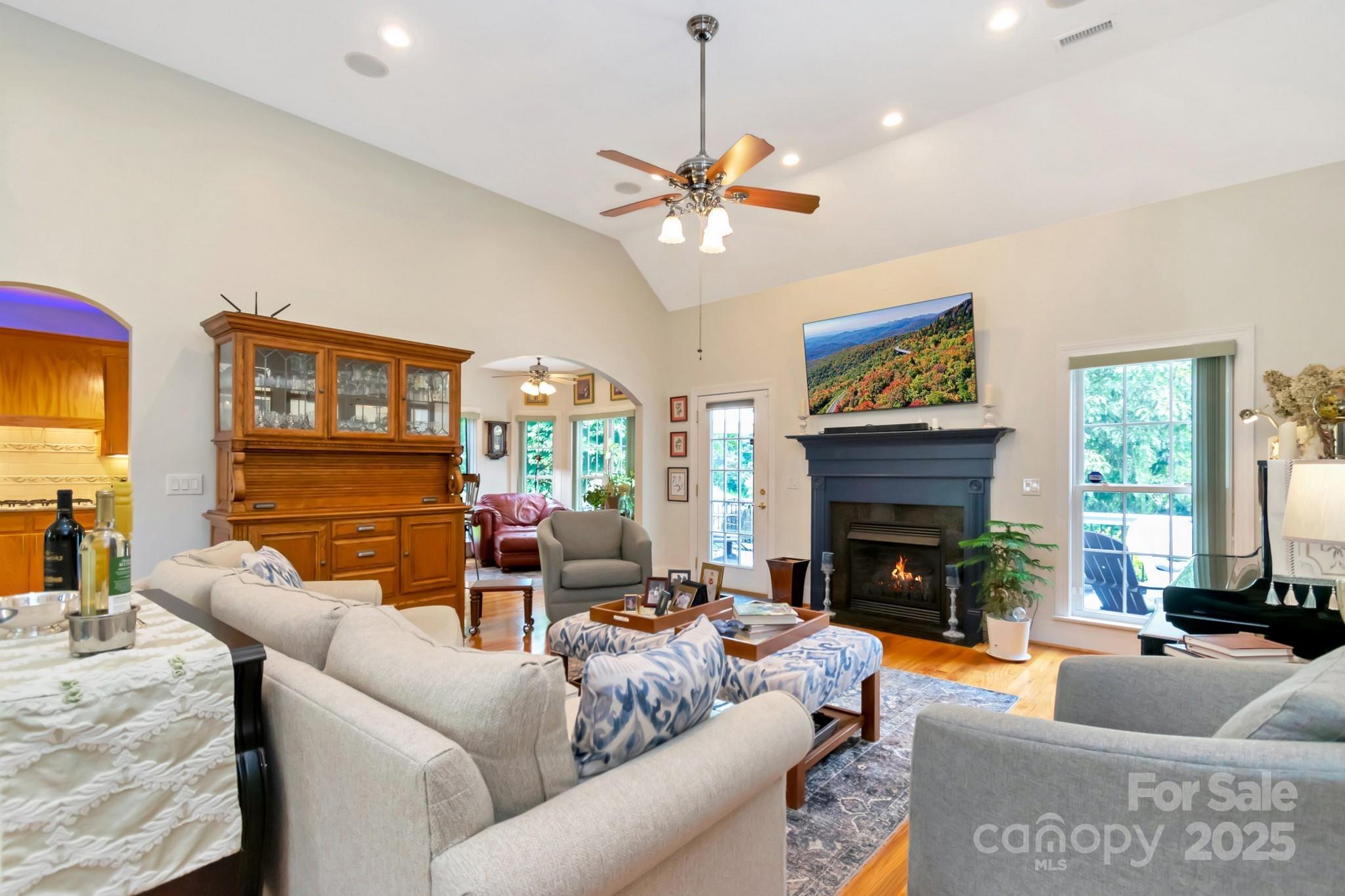 49 Scenic Ridge Drive, Unit 4 Hickory, NC 28601 - Photo 3 of 37 Gallery Image 3