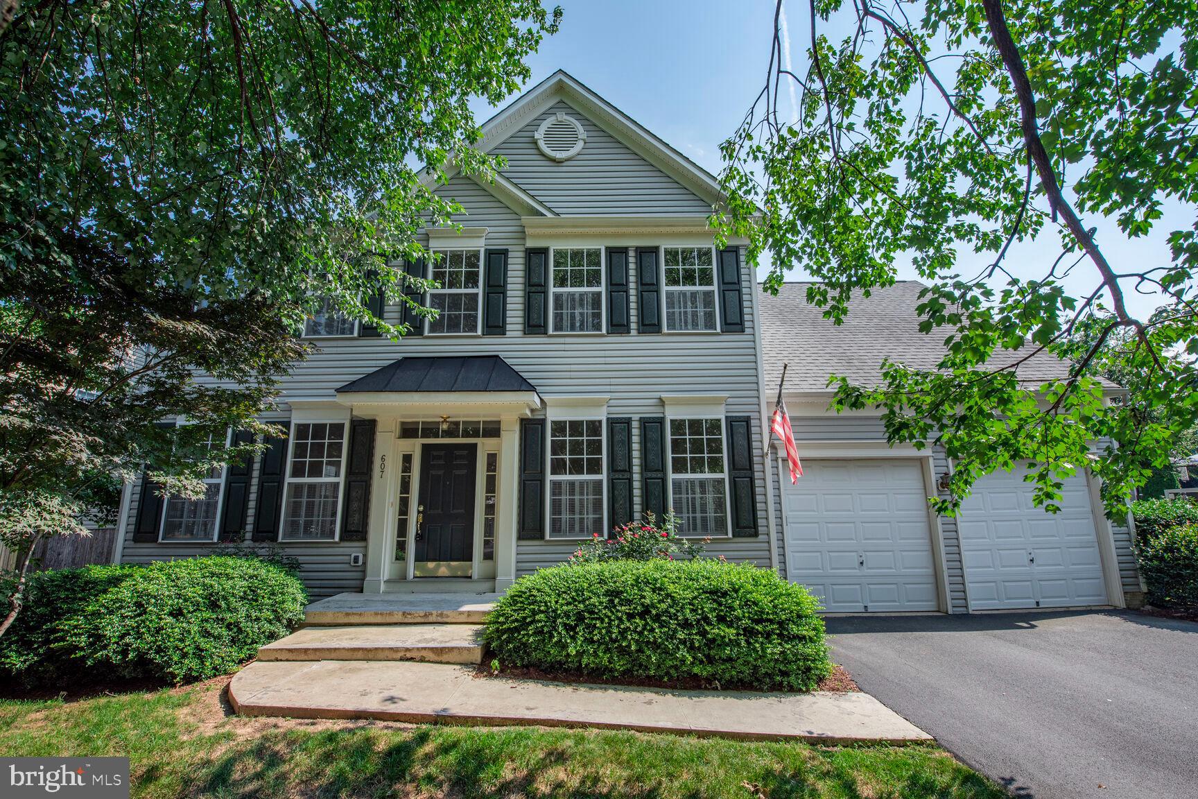 607 Marshall Dr Northeast