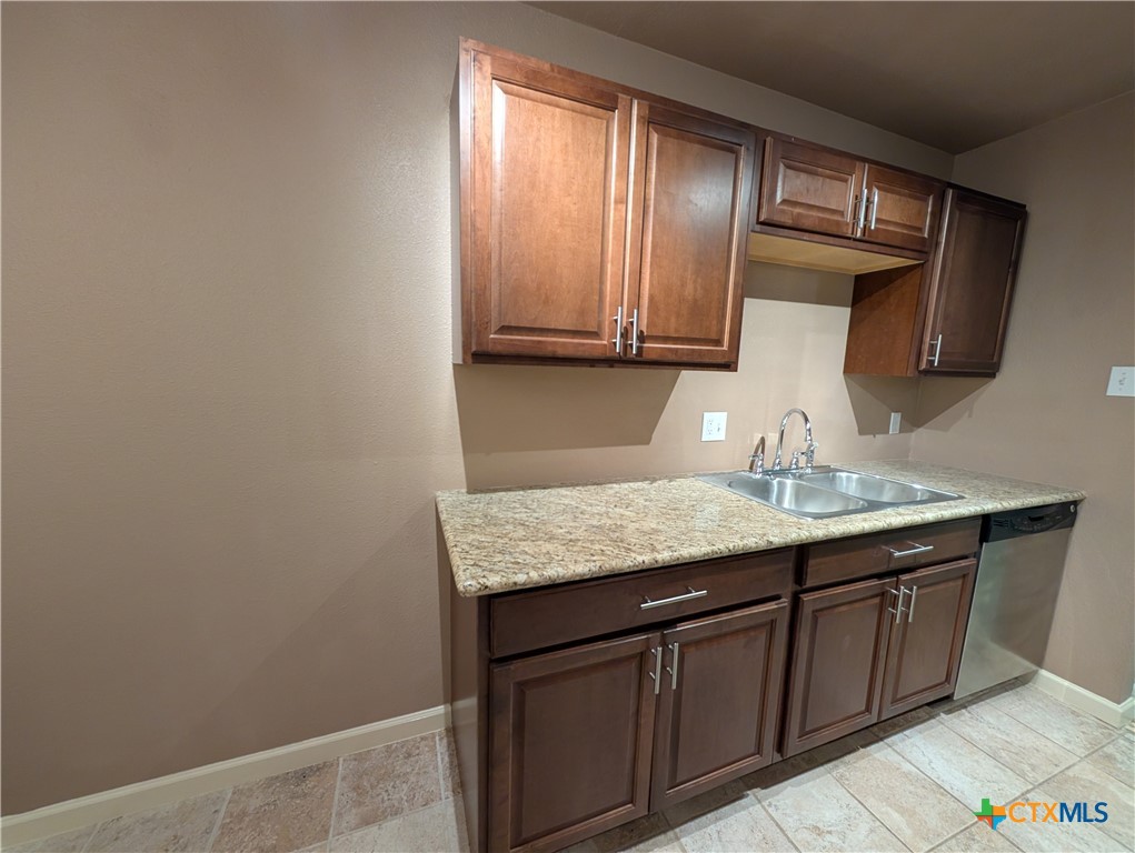 551 Terminal Loop Road, Unit D5 McQueeney, TX 78123 - Photo 4 of 44