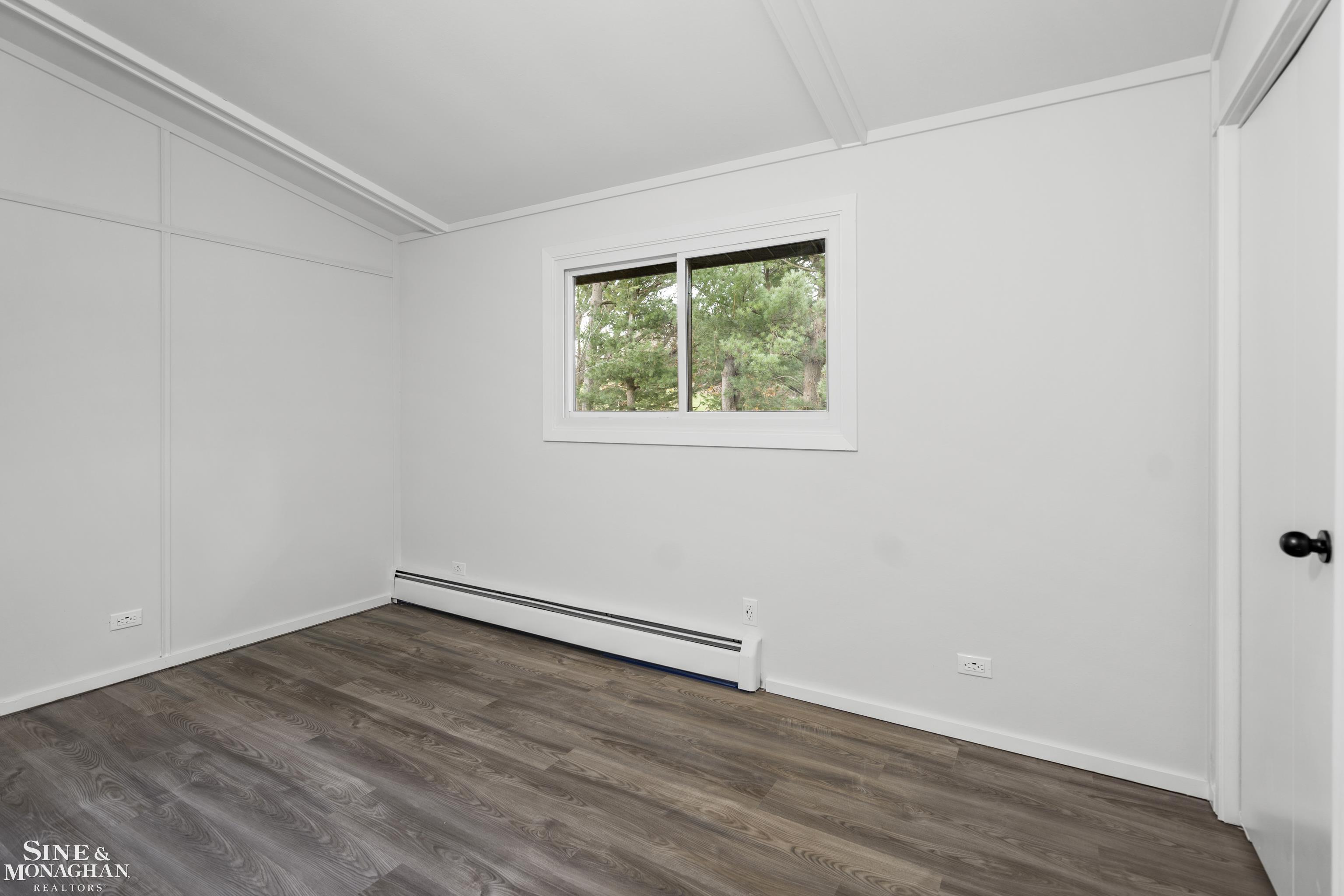 431 Fairlane Drive Traverse City, MI 49684 - Photo 37 of 77 Gallery Image 37