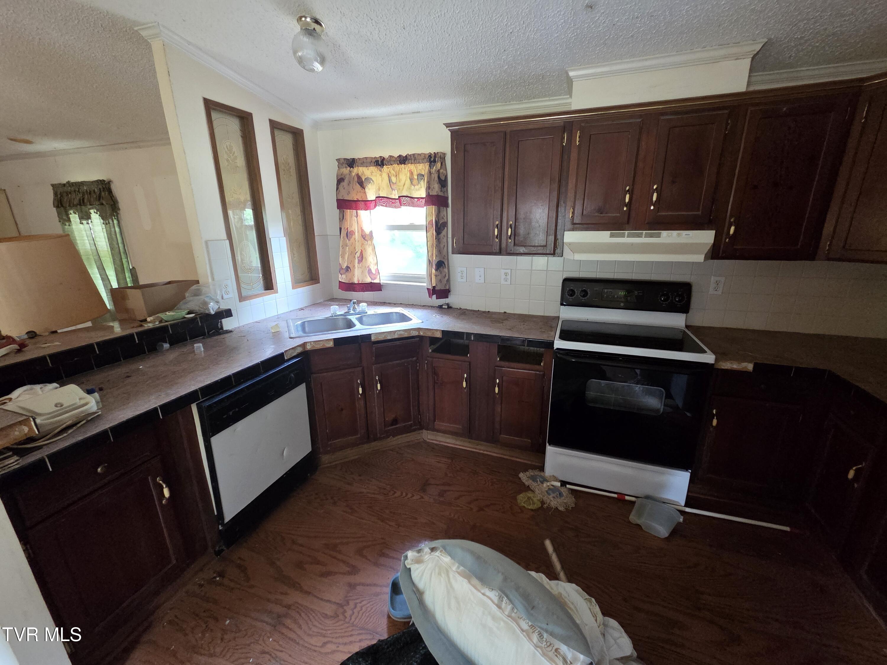 405 Culver Road Limestone, TN 37681 - Photo 20 of 41 22