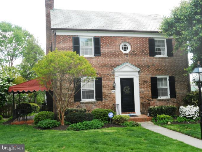 823 Kingston Road Baltimore, MD 21212 - Photo 14 of 18 Exterior (Front)