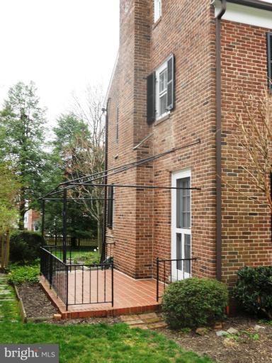 823 Kingston Road Baltimore, MD 21212 - Photo 8 of 18 Exterior (General)