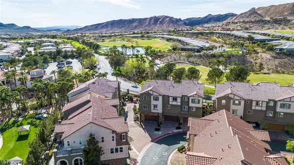 $3,850 | 15 Via Di Vita, Henderson, NV 89011